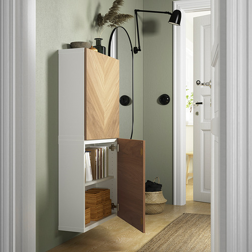 Salón moderno con mueble BESTÅ, lámpara