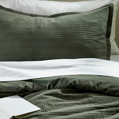 LUKTVICKER, comforter set. 2 of 4 open dialog