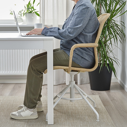 STIGBYGEL, silla giratoria con reposabrazos. 3 de 11 abrir diálogo