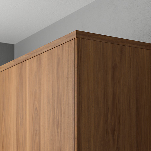 Mueble de cocina de nogal con acabado liso y piel de cable.