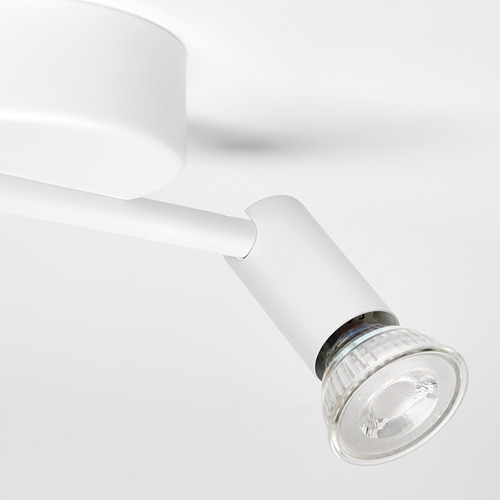 Moderna lámpara de techo blanca con dos focos orientables, diseño limpio y elegante.