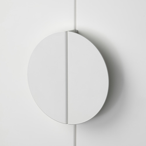 Elegante mango circular blanco; bordes lisos; Diseño minimalista.