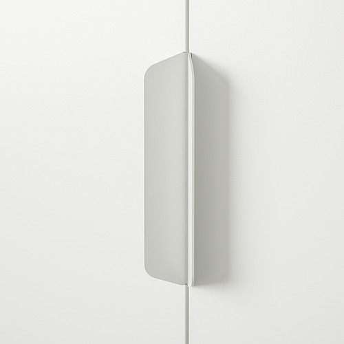 Mueble de almacenaje de pared blanco con dos puertas.