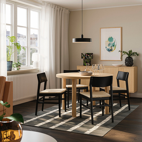 STOCKHOLM 2025 / SKANSNÄS, mesa y 4 sillas. 2 de 6 abrir diálogo