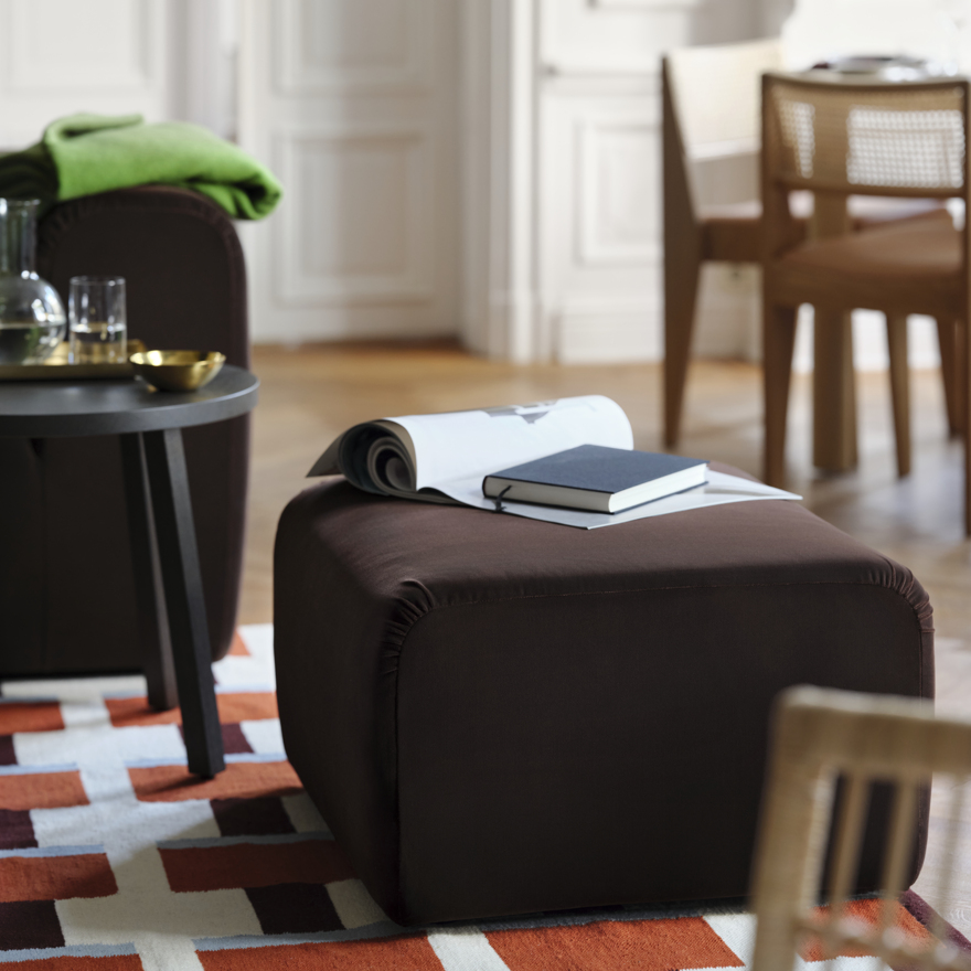STOCKHOLM 2025, pouffe. 2 of 5 open dialog
