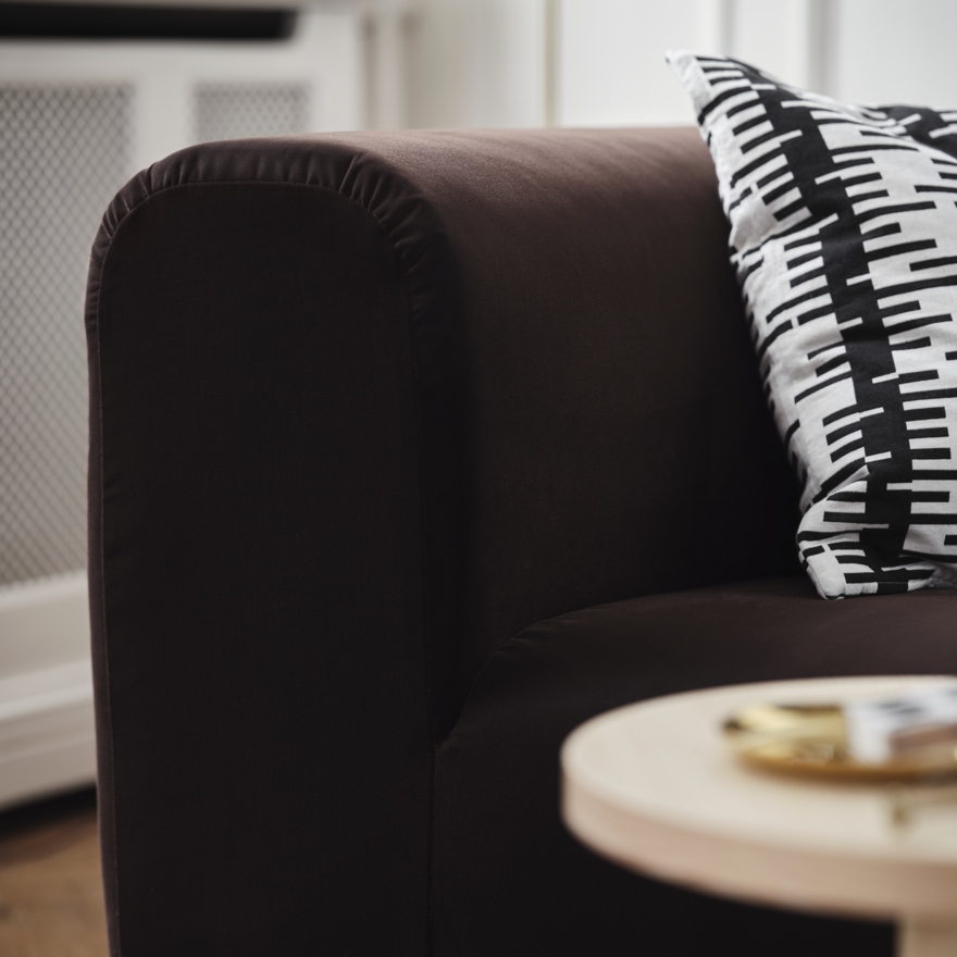 STOCKHOLM 2025, loveseat. 5 of 8 open dialog