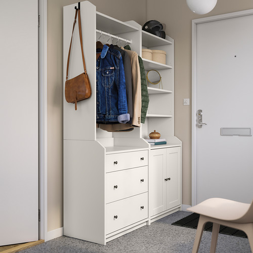 Mueble de almacenaje HAUGA blanco con almacenaje abierto y cerrado, estantes y cajones para mezclar, perfecto para una entrada moderna.