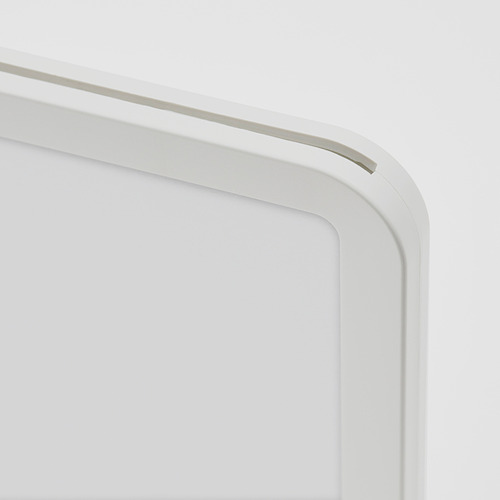 Marco de fotos de plástico blanco con bordes redondeados, que muestra un diseño minimalista.