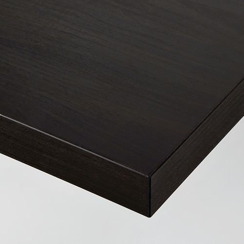 Tablero negro, elegante y moderno con bordes lisos. Diseño minimalista de alta calidad.