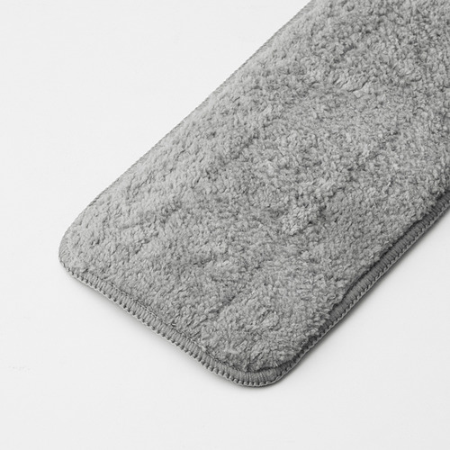 Paño limpiador de microfibra gris, texturizado, de alta absorción para una limpieza eficaz.