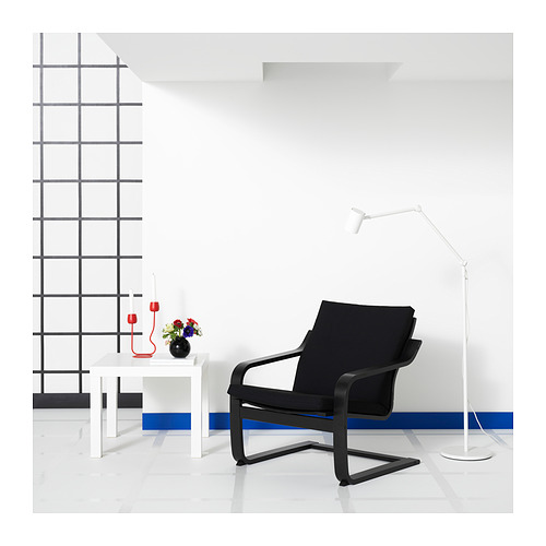 POÄNG, sillón con respaldo bajo. 2 de 8 abrir diálogo
