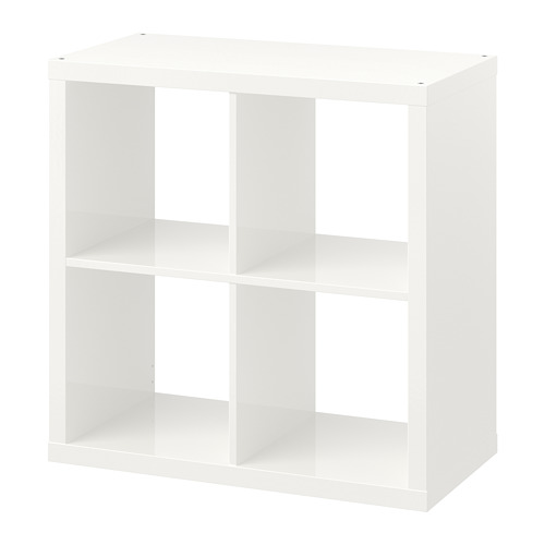 Estantería cúbica KALLAX blanca, diseño minimalista, material de madera, soportes o soportes de pared.