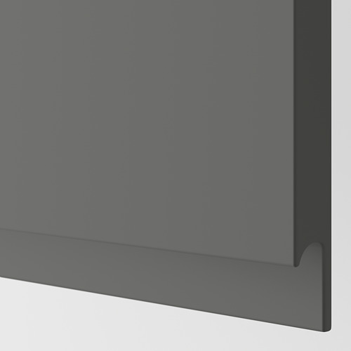Frente de cajón gris oscuro con acabado elegante y liso y tirador integrado.