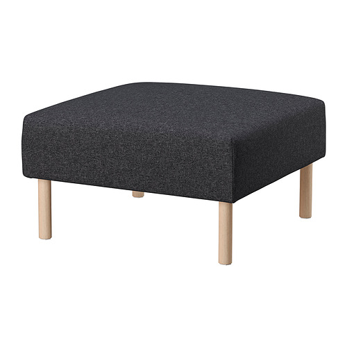 Una otomana gris oscuro llamada LILLEHEM con patas de madera clara, con un diseño elegante y cuadrado con bordes redondeados.