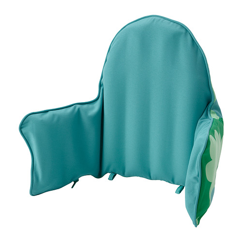 Un cojín de trona para bebé ANTILOP turquesa con diseño de bosque verde en un lado, fabricado en poliéster reciclado.