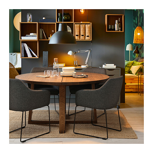 TOSSBERG, chair. 4 of 8 open dialog