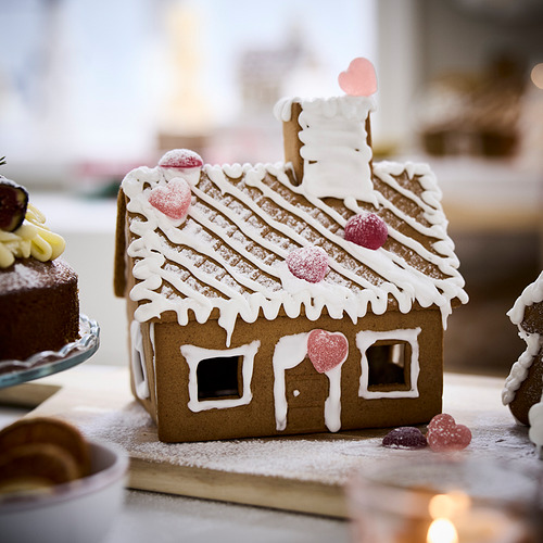 VINTERSAGA, gingerbread house. 5 of 9 open dialog