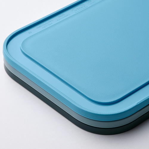 Dos tablas/tapas de plástico apiladas, azul claro y oscuro, lisas y duraderas, de ikea.
