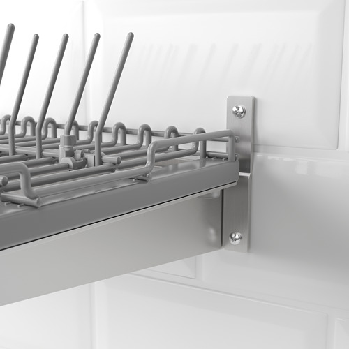 Organizador de cocina de acero inoxidable montado de forma segura, con ganchos y soportes duraderos.