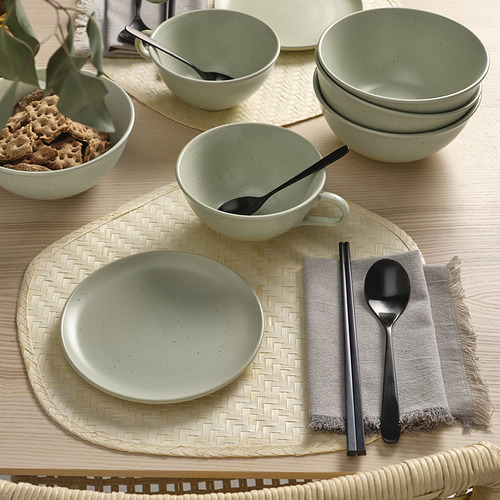 Juego de platos y cuencos de cerámica moteada verde, rústico, decoración de mesa natural.