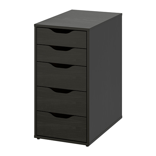 Un escritorio LAGKAPTEN negro compacto y vertical con cinco cajones, ideal para espacios pequeños. El diseño elegante ofrece una organización práctica con un aspecto moderno.