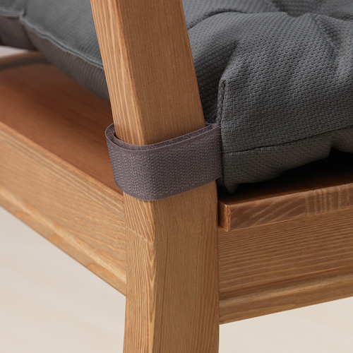 Almohadilla de asiento acolchada de color gris oscuro con soporte de madera, perfecta para mayor comodidad.