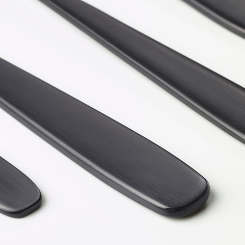 Juego de cubiertos negros moderno y elegante; Incluye cuchillo y cuchara, acabado en acero inoxidable pulido.