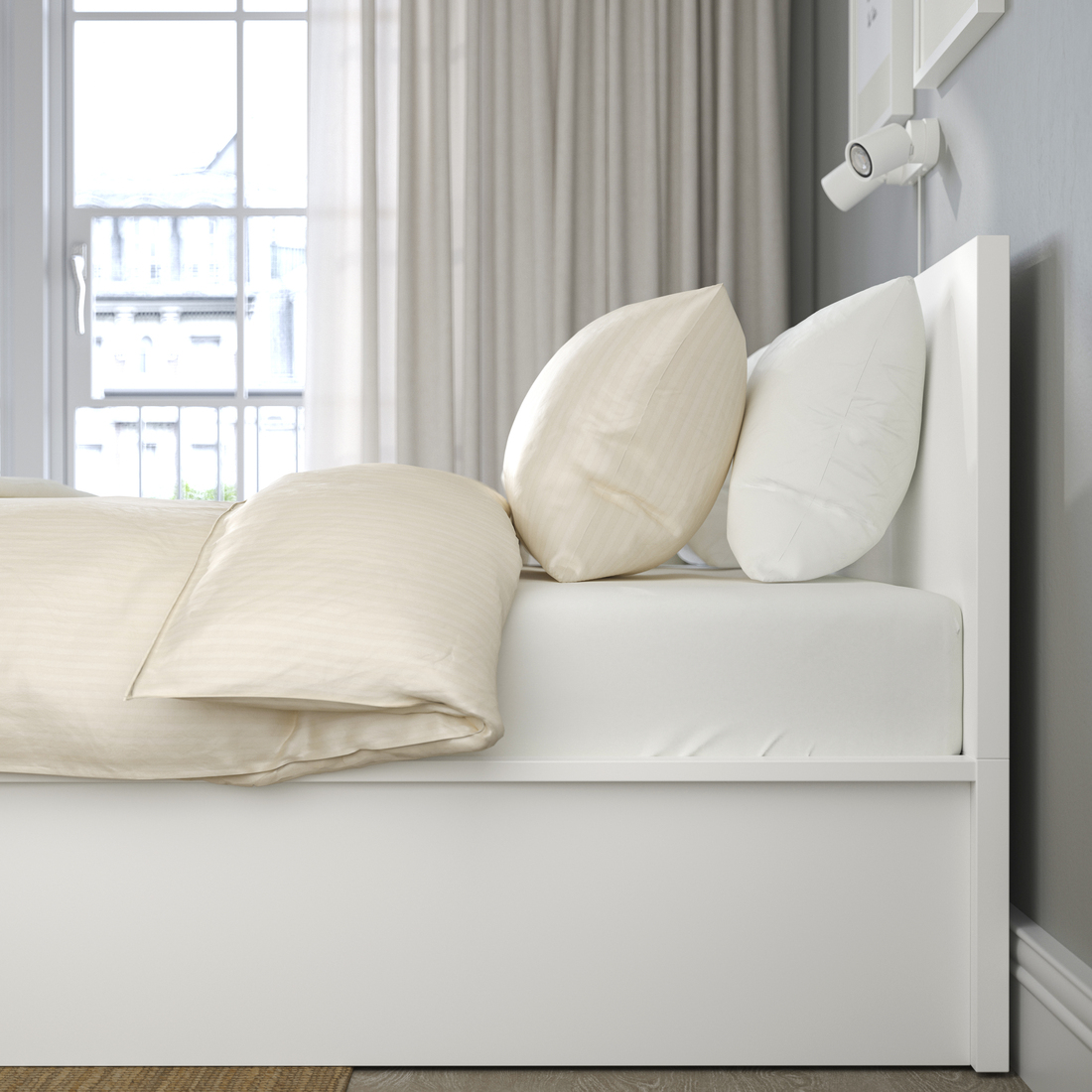 See image MALM 4 of 6