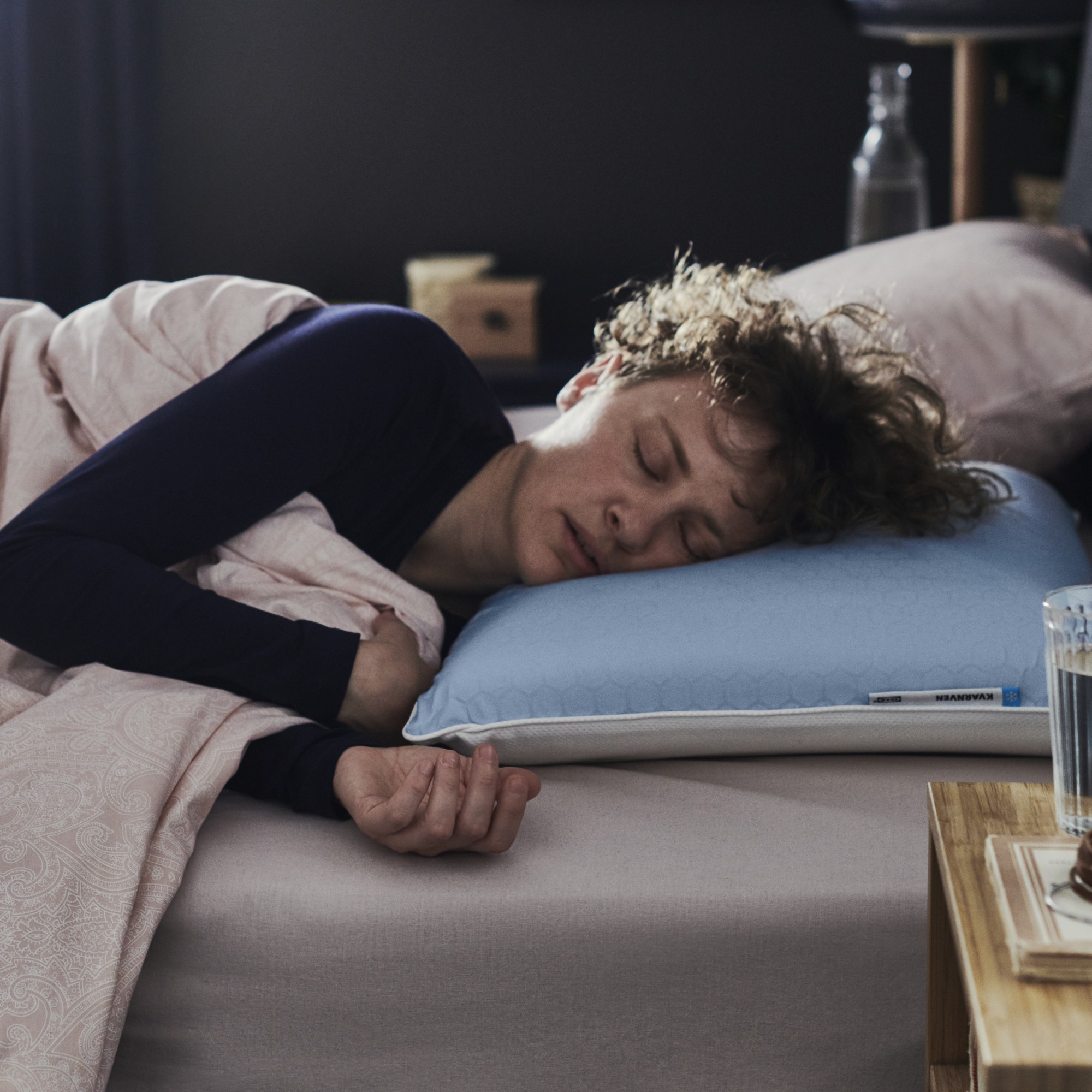 KVARNVEN, ergonomic pillow, side/back sleeper. 4 of 6 open dialog