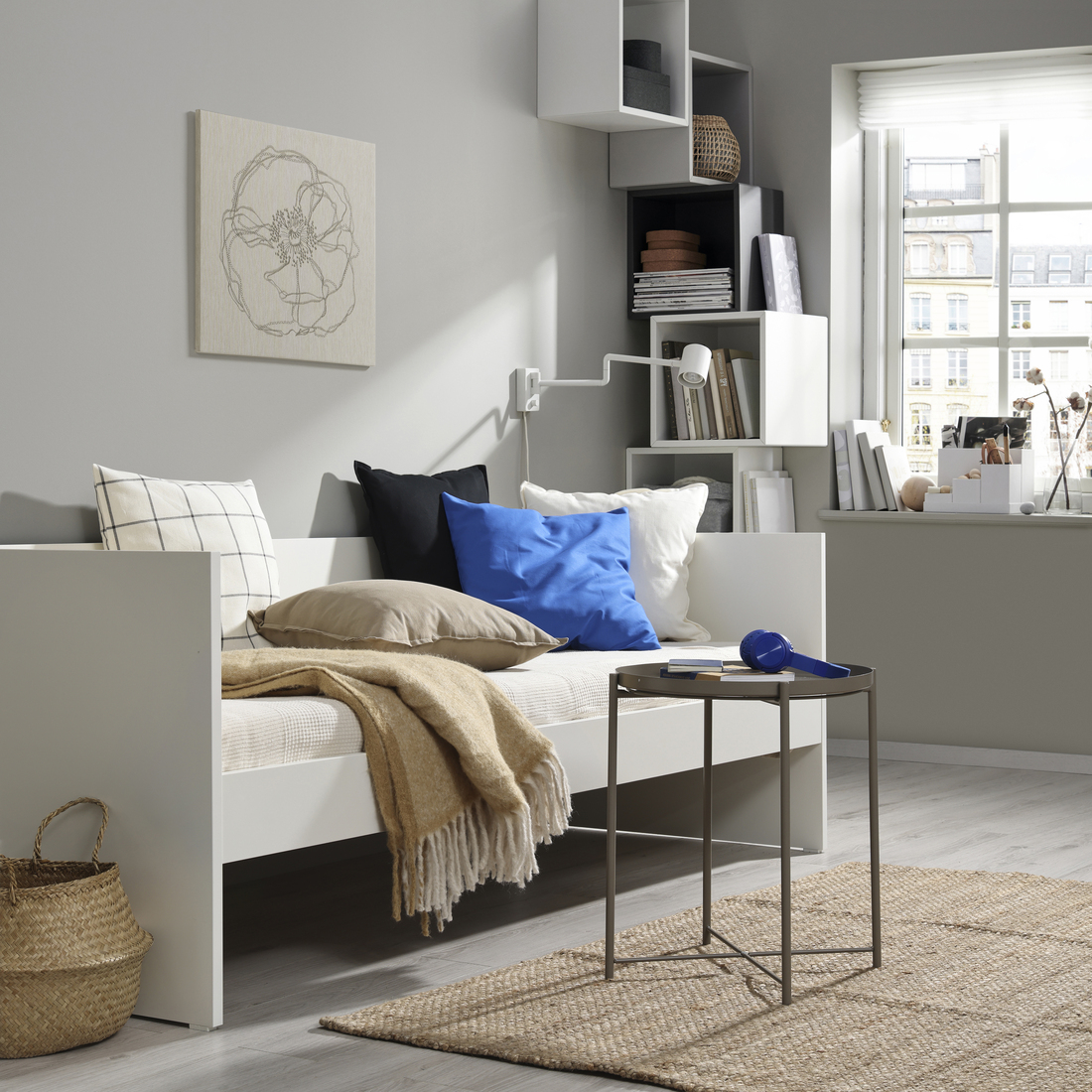 VIHALS, daybed frame without mattress. 4 of 6 open dialog