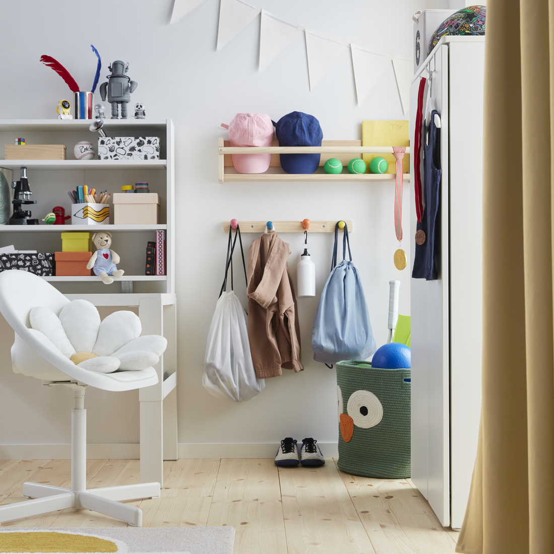 LOBERGET / SIBBEN, children's desk chair. 5 of 6 open dialog