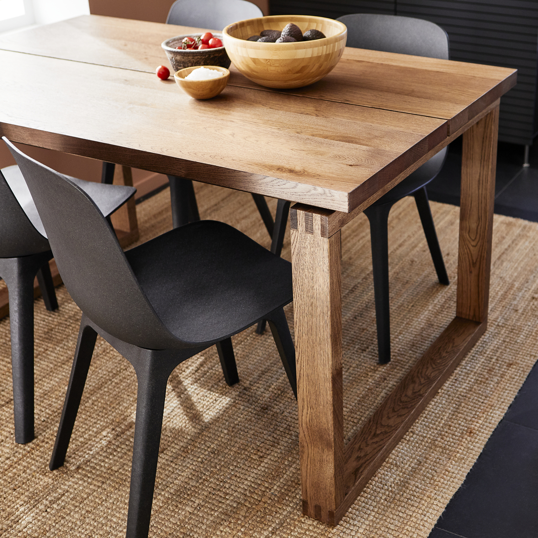 MÖRBYLÅNGA / ODGER, mesa de comedor y 4 sillas. 3 de 5 abrir diálogo
