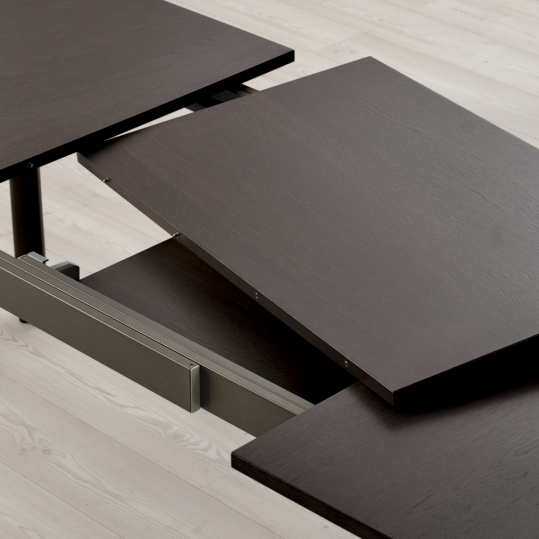 STRANDTORP / TOBIAS, Mesa de comedor extensible y 6 sillas. 4 de 8 abrir diálogo