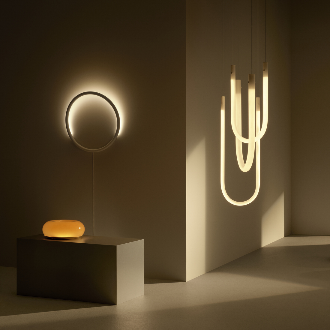 VARMBLIXT, LED wall lamp 330 lm 2700K. 6 of 8 open dialog