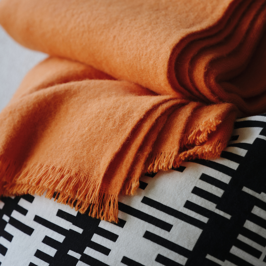 STOCKHOLM 2025, funda de cojín. 4 de 7 abrir diálogo
