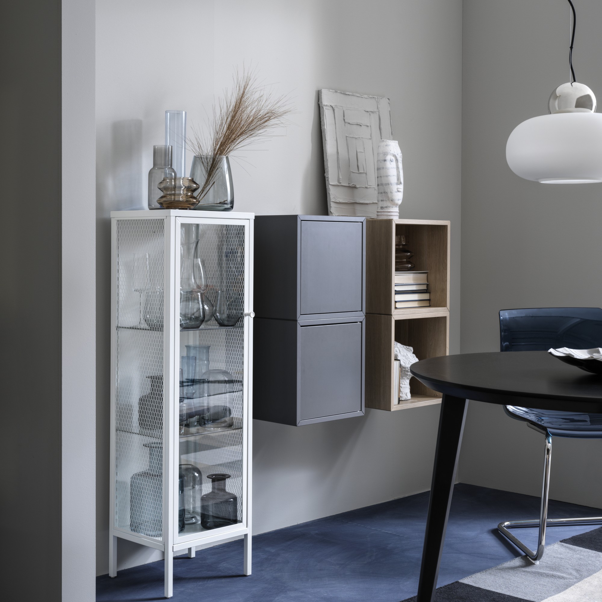EKET, Mueble de almacenaje con puerta. 2 de 3 abrir diálogo