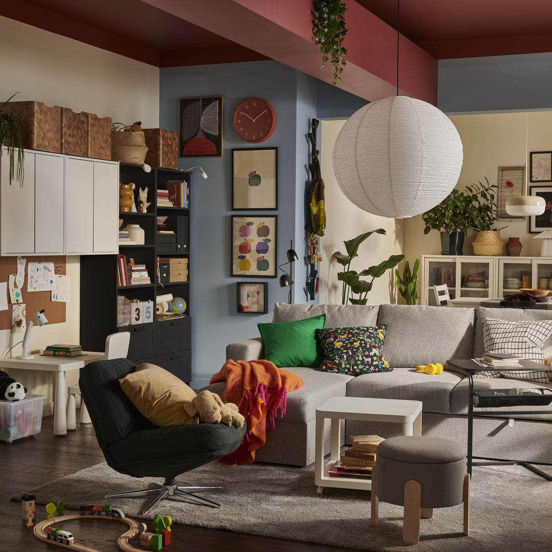 DYVLINGE, swivel chair. 2 of 7 open dialog