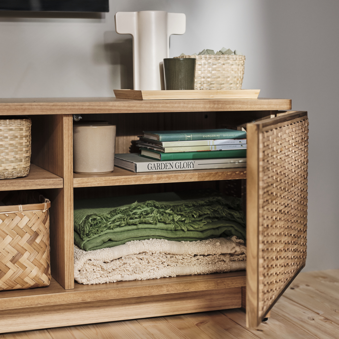 FRYKSÅS, mueble TV. 3 de 8 abrir diálogo
