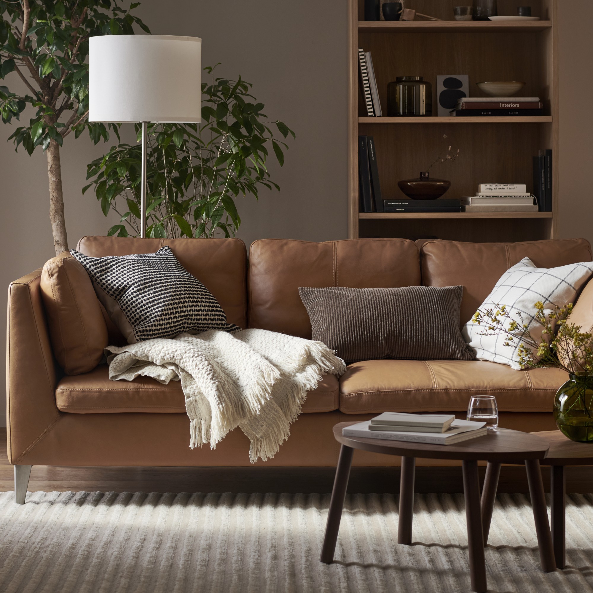STOCKHOLM, 3 seat sofa. 2 of 8 open dialog