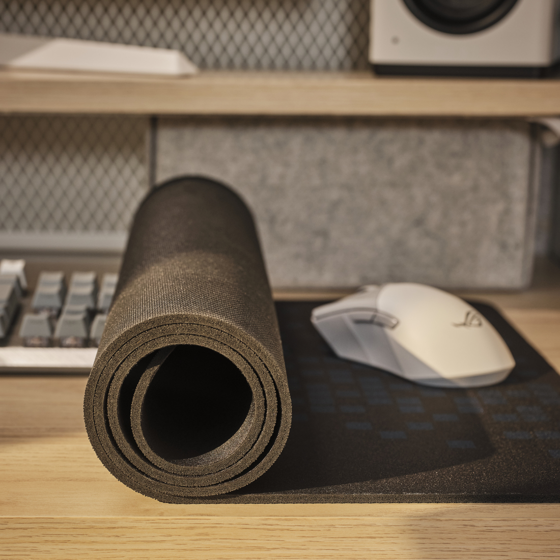 BRÄNNBOLL, gaming mouse pad. 3 of 3 open dialog