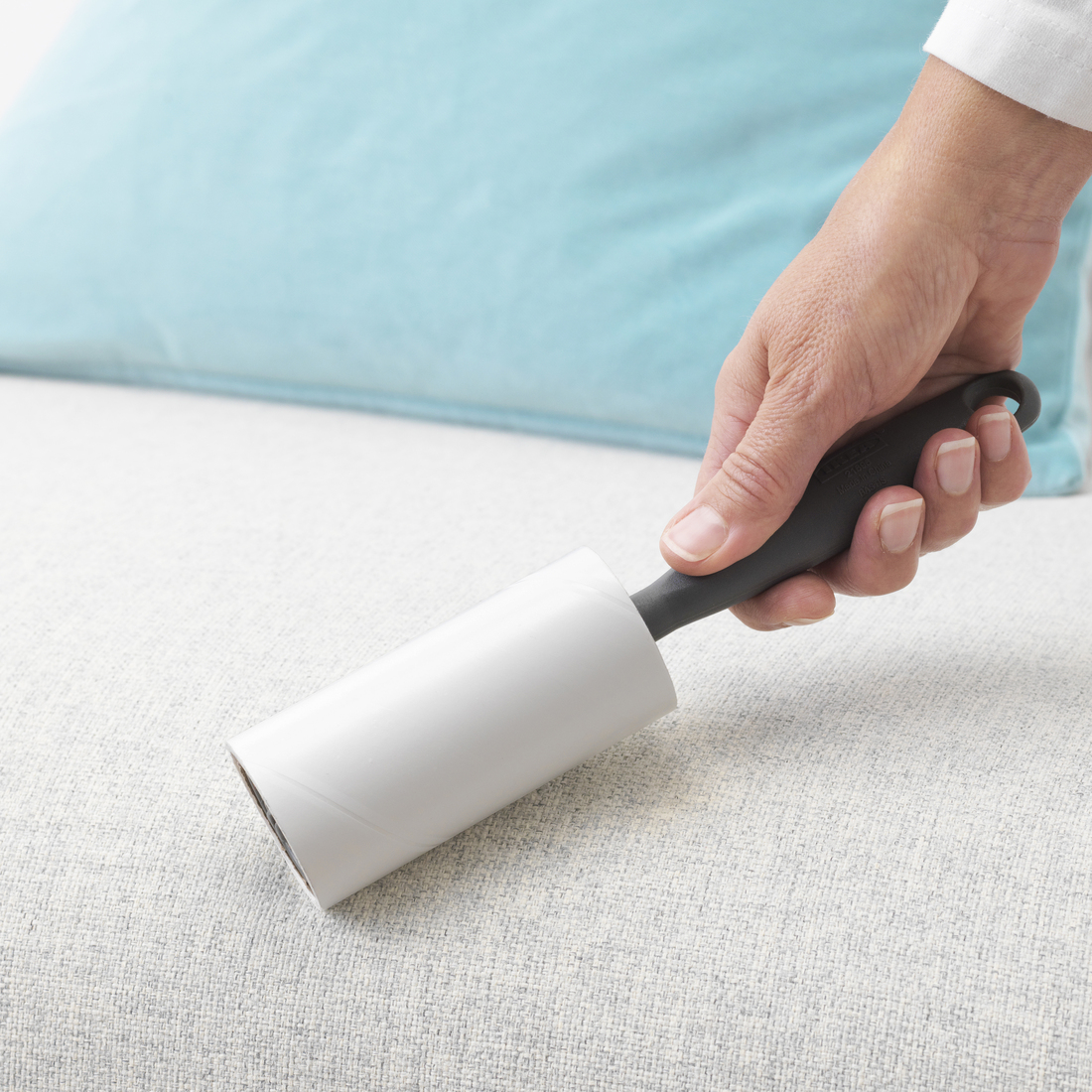 BÄSTIS, lint roller with 4 refills. 2 of 3 open dialog
