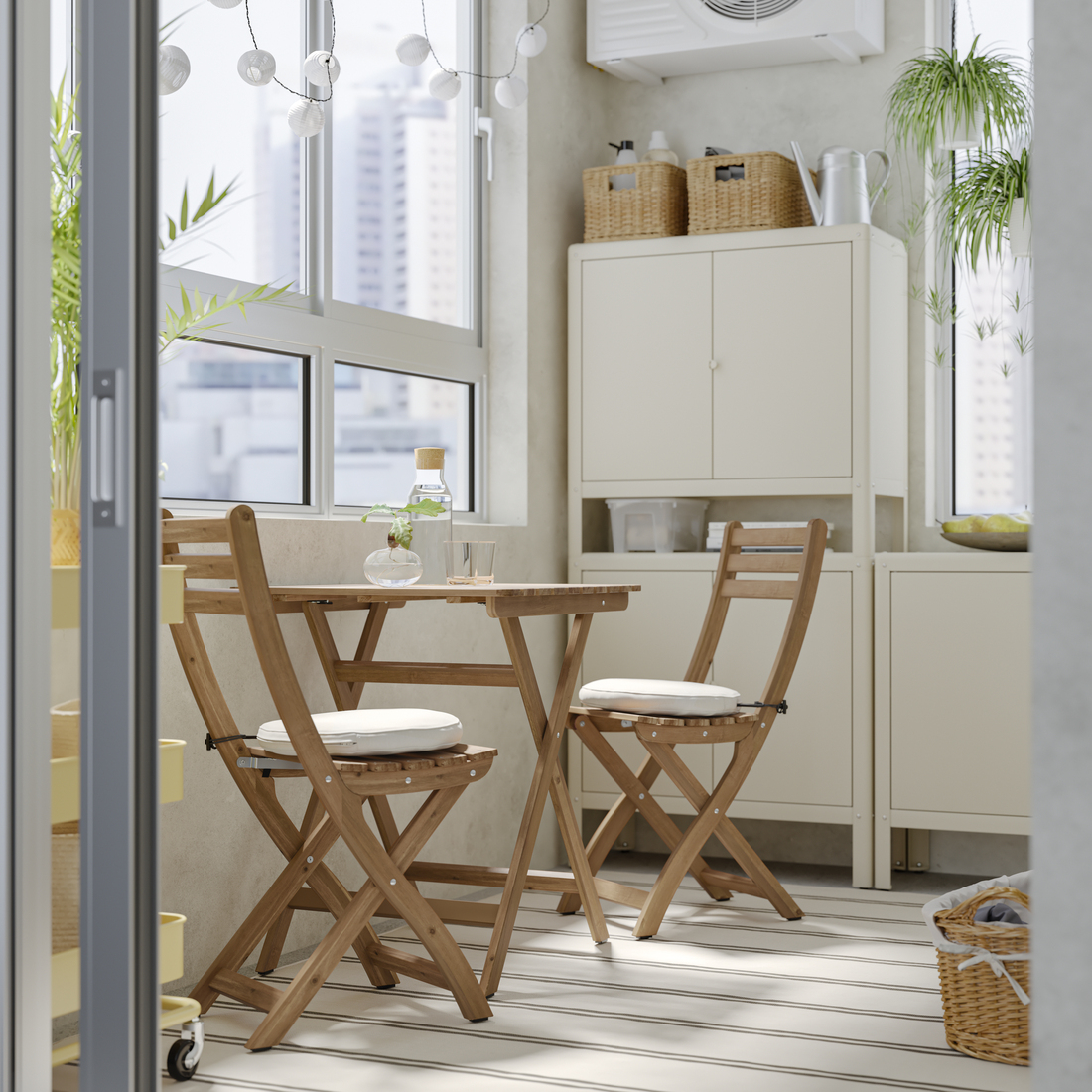 ASKHOLMEN, outdoor foldable chair. 2 of 4 open dialog