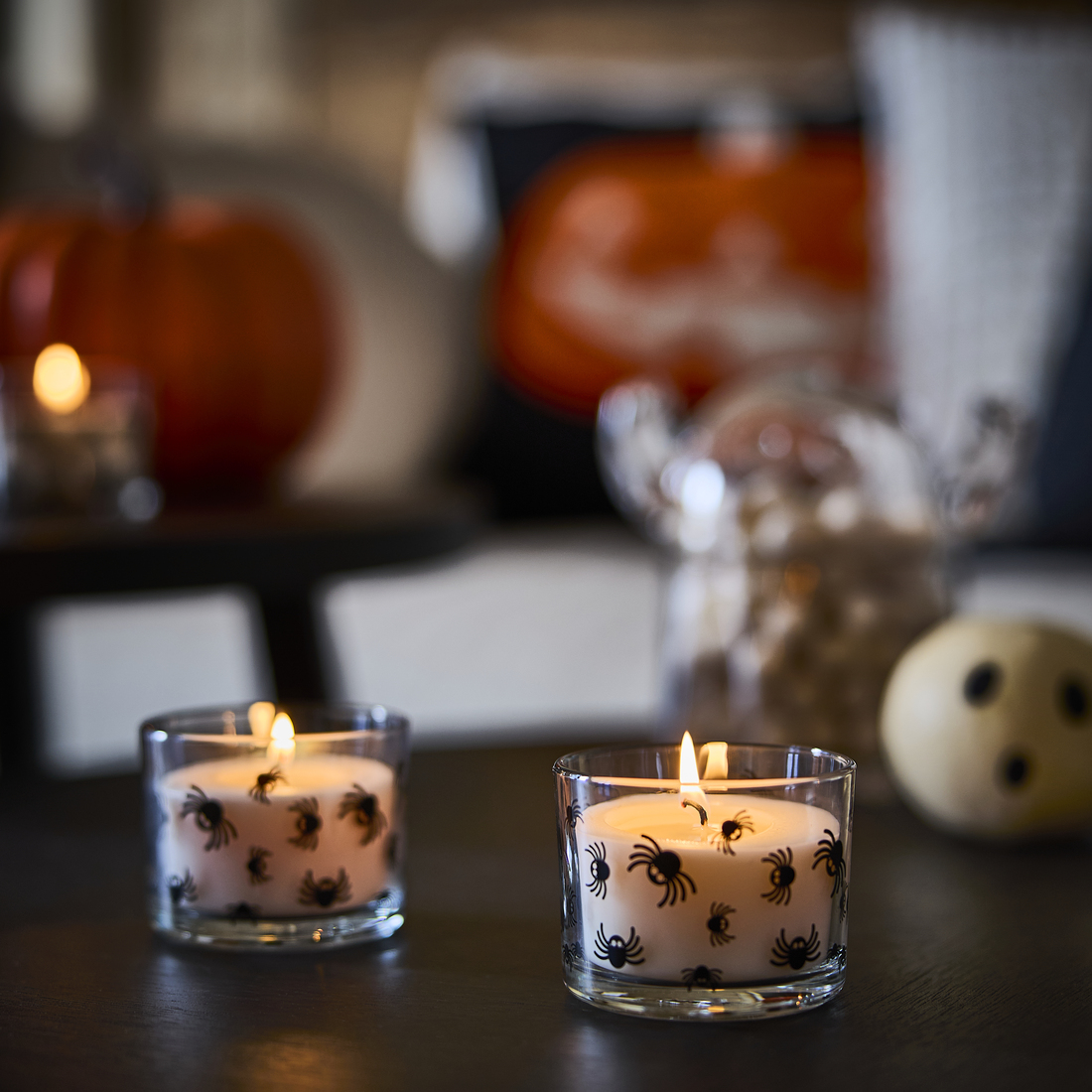 KUSTFYR, scented candle in glass. 2 of 5 open dialog