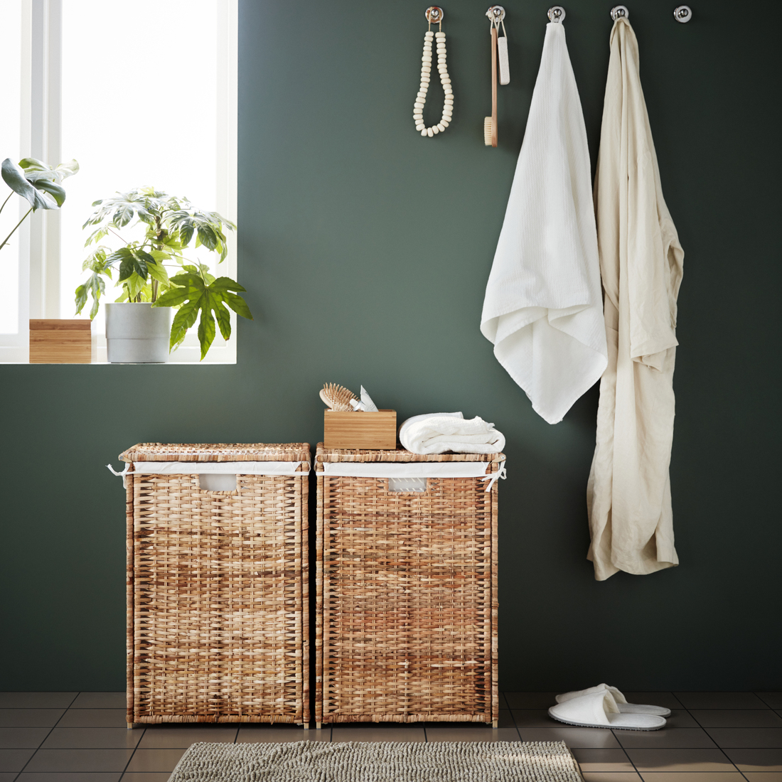 BRANÄS, laundry basket with lining. 2 of 4 open dialog