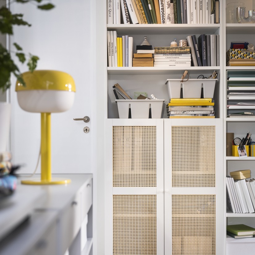 BILLY / HÖGADAL, bookcase with woven bamboo doors. 2 of 3 open dialog