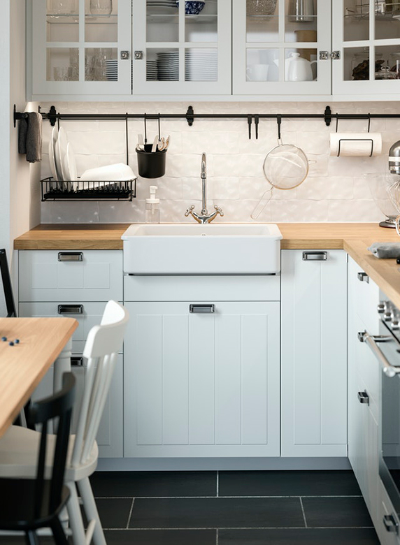 cabinet with 3 drawers