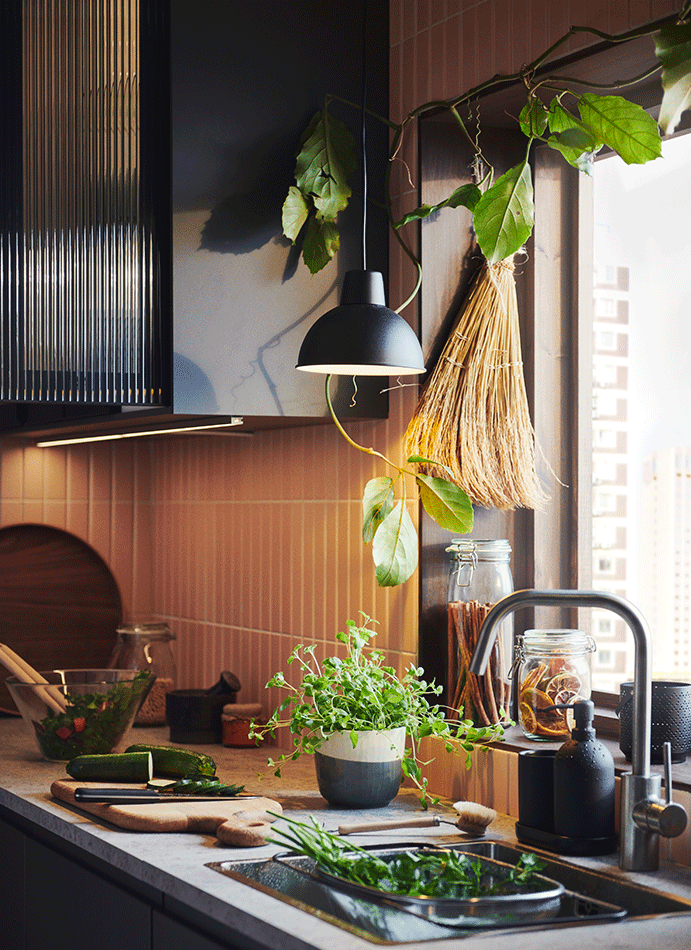 Kitchen with high quality finishes and natural materials