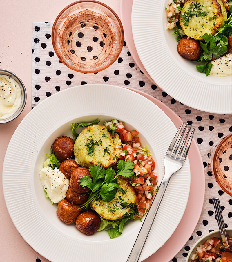 Meatballs HUVUDROLL with vegetable medallions