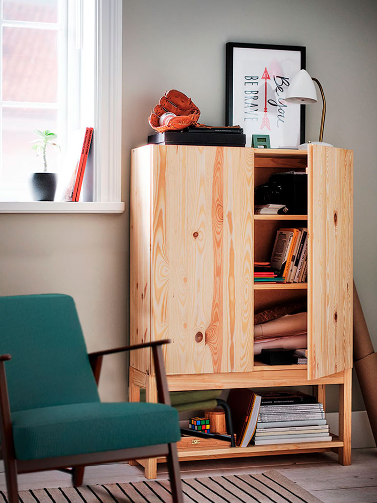 Shelving unit with cabinet