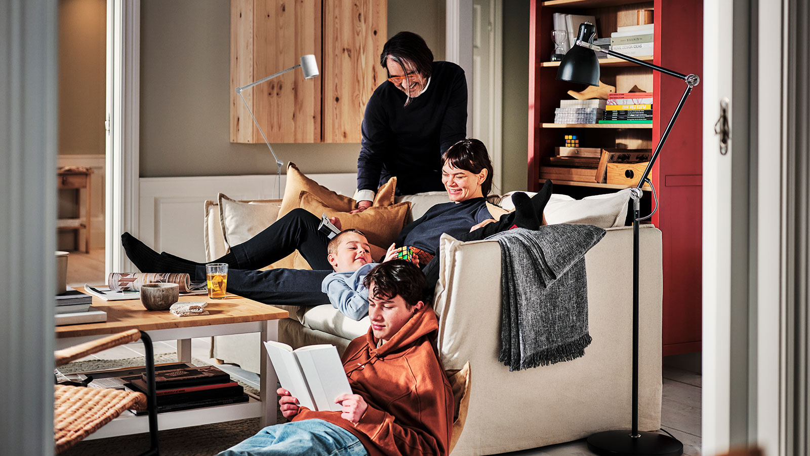 A living room enjoying with friends